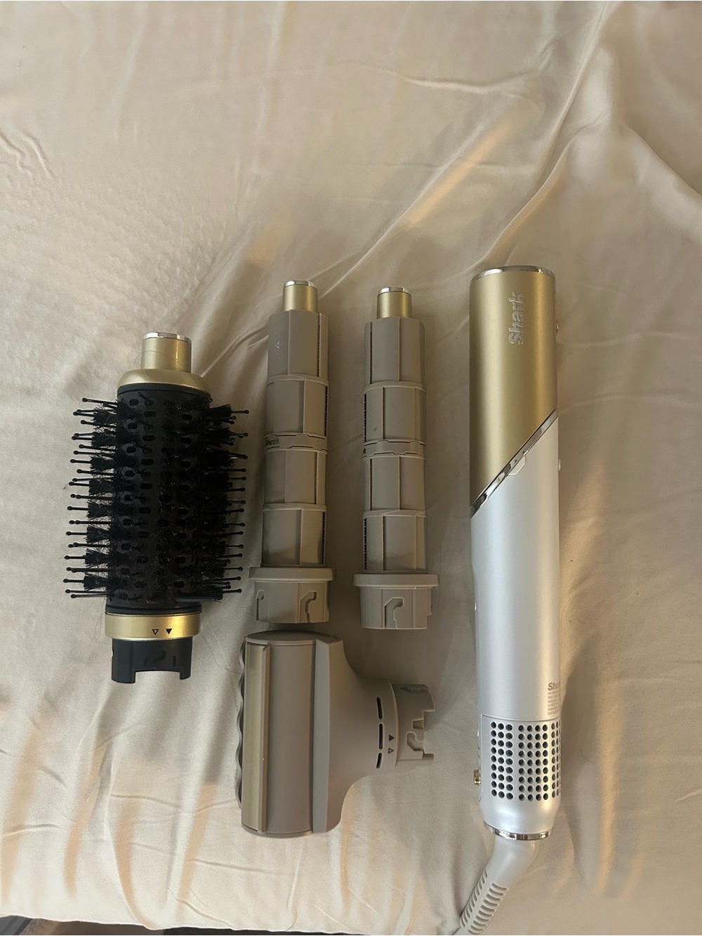 Shark GLAM air styling tool